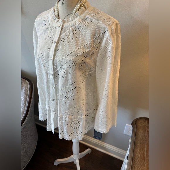 NWT Democracy Eyelet Top - Picture 5 of 15